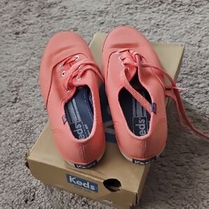 Keds Kids Vibrant Coral Sneakers Size 6.5 $15 MINIMUM PURCHASE REQUIRED